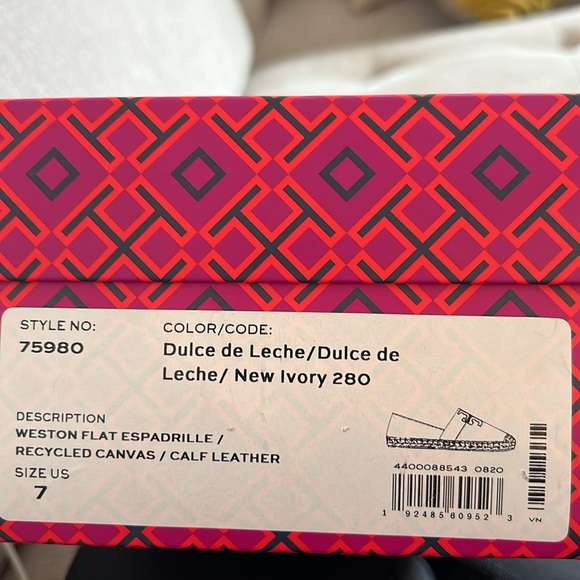Brand new Tory Burch Espadrille size 7 - Picture 2 of 2